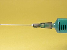 Когда вакцина от коронавируса AstraZeneca появится в свободной продаже