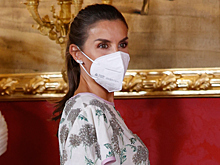 Королева Летиция донашивает платье свекрови, которому больше 40 лет