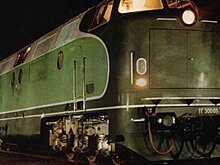 Грузовой тепловоз с гидравлической передачей ТГ300