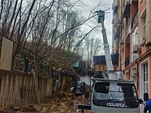 Оползень едва не повредил жилые дома в Сочи