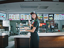Авиа-пародия и ностальгия по сплетням: Burger King и McDonald's выпустили первые ролики после карантина