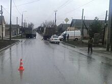 В Волгограде мужчина попал под колеса двух грузовиков и скончался