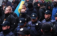Почему руководство украинской полиции вступилось за радикалов