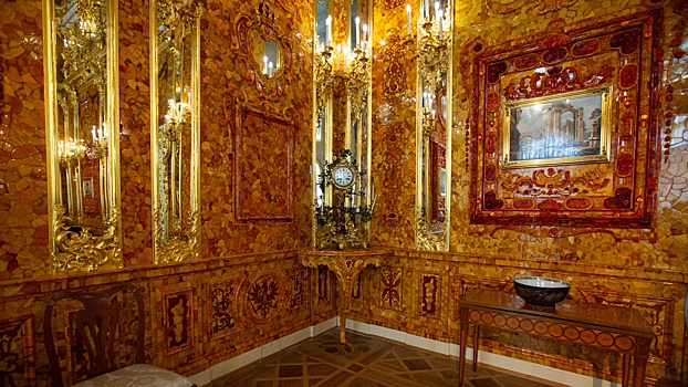 Зловещая тайна пропавшей Янтарной комнаты