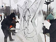 В Ижевске начали создавать ледовые скульптуры в рамках фестиваля «Ангелы и Архангелы»