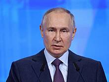 Путин поручил принять меры для сокращения оттока россиян за рубеж