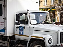 В Ростове забил «коммунальный фонтан»: вода льет уже 11 часов