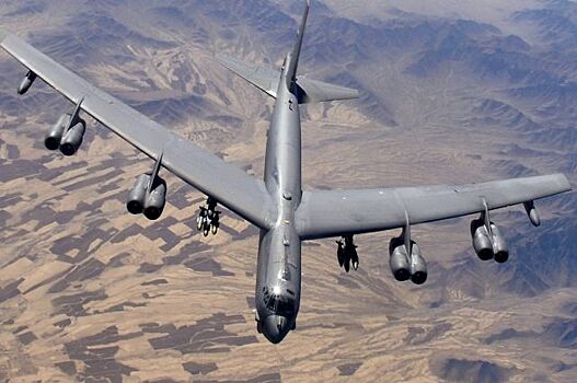 США готовят к атаке ядерные B-52