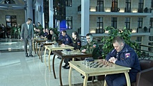 В НЦУО прошел шахматный турнир с участием гроссмейстера Сергея Карякина
