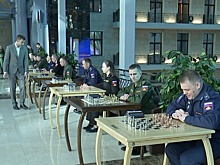 В НЦУО прошел шахматный турнир с участием гроссмейстера Сергея Карякина