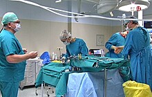 Врачи провели уникальную операцию на мозге девочки в Москве
