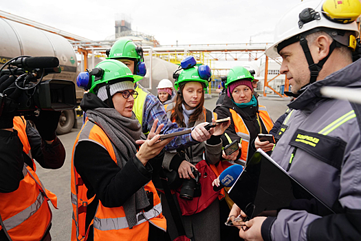 Коктейль из химикатов: кемеровский "Кокс" рассказал о выбросах в атмосферу