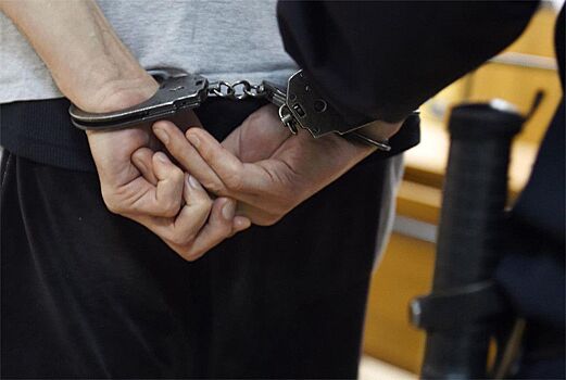 В Приамурье задержали подростка, угрожавшего напасть на школу