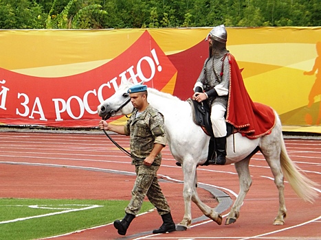 Реконструкторы на Дне ВДВ в Рязани