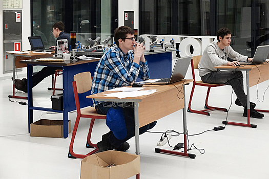 Востребованные промышленные профессии: служба занятости приглашает на программы переподготовки