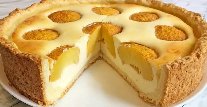 Рецепт пирога с персиками и творогом