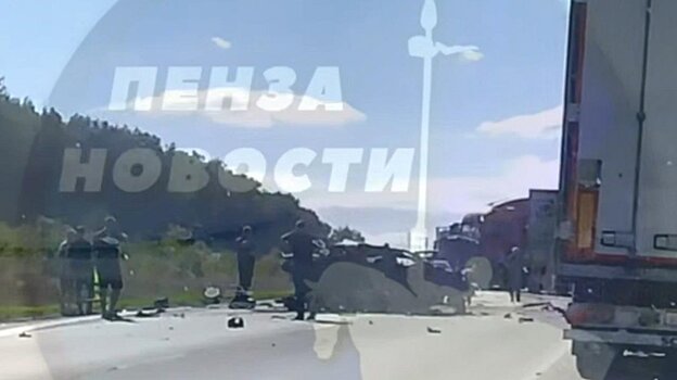 Audi и фура: очевидцы сообщили о смертельном ДТП у села Кижеватово