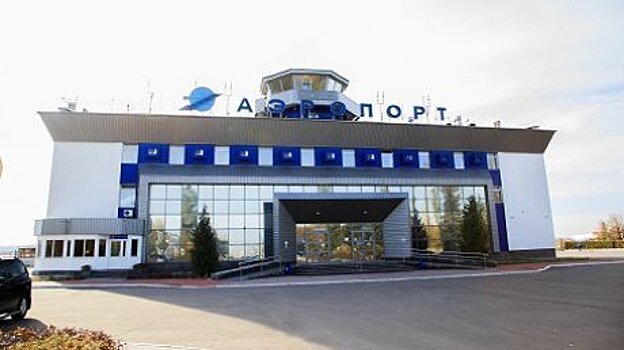 Водители маршруток и автобусов испортили воздух у аэропорта