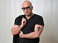 Дмитрий Нагиев вспомнил, как в лихие 90-е у его супруги угнали машину: «Никакой романтики» — видео Super