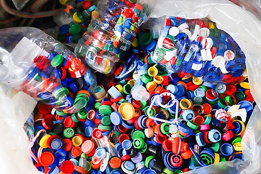 Минпромторг опроверг наличие планов по введению запрета на импорт пластиковых изделий