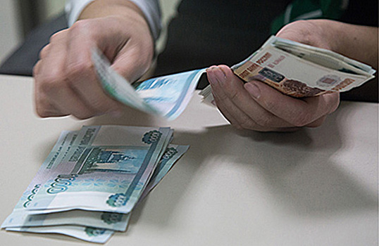 Рубль стал официальной валютой ЛНР