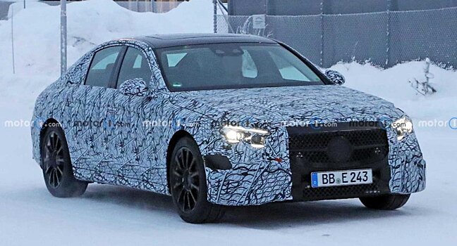 На тестах замечен прототип обновленного седана Mercedes-Benz E-Class W214