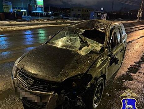 В Тольятти при столкновении большегруза и Opel пострадал человек