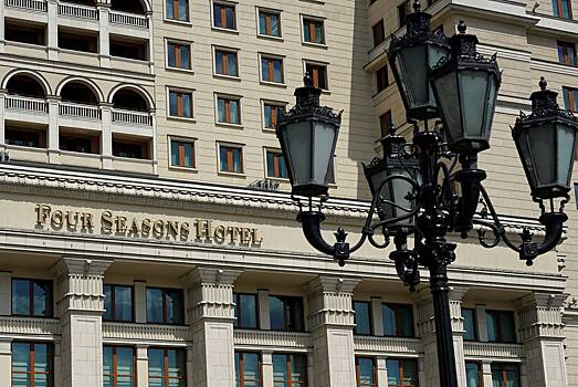 Адвокат олигарха Хотина заявил о национализации отеля Four Seasons напротив Кремля
