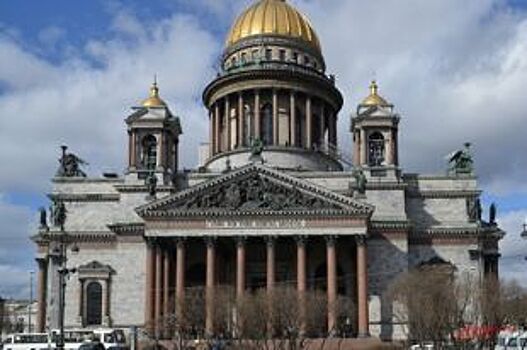 Петербургские депутаты хотят ускорить передачу Исаакиевского собора РПЦ