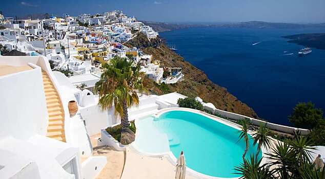 Греция названа самым дорогим туристическим направлением Европы
