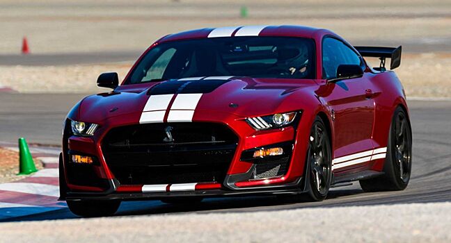 «Вживую» показали Mustang Shelby GT500 за $ 106 000