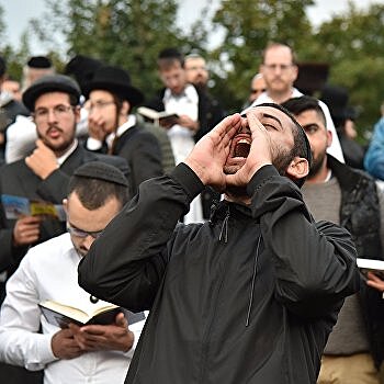 Как Украина раз в год теряет суверенитет над собственным городом