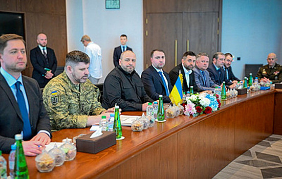 Зеленский предположил, что следующий раунд трехсторонних переговоров может пройти в США