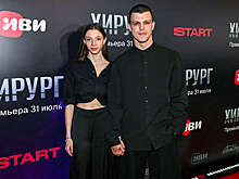 Актер Григорий Верник впервые вышел в свет с новой возлюбленной Полиной Гухман