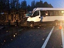 «Автодор»: Уснувший за рулем водитель грузовика мог спровоцировать ДТП с маршруткой на трассе М1