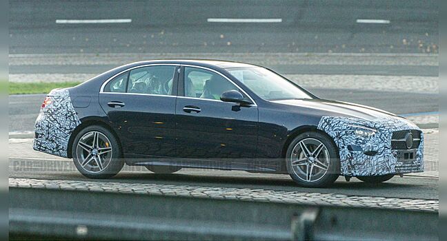 Новый Mercedes-Benz C-класса появился на тестах с частичным камуфляжем