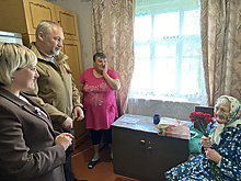 "Единая Россия" организовала акцию "Подарок ветерану" в Херсонской области