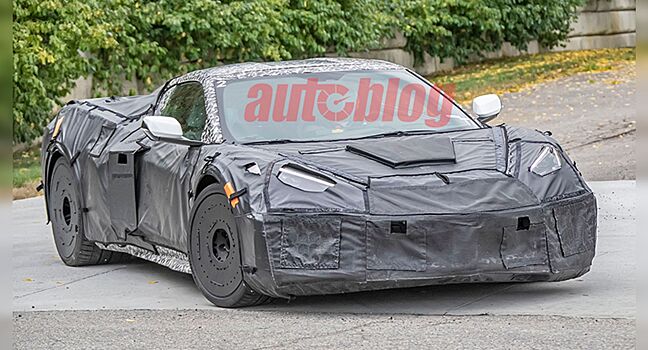 Chevrolet вывел на испытания Corvette Grand Sport