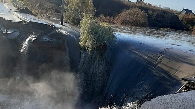 На Алтае устраняют последствия прорыва дамбы