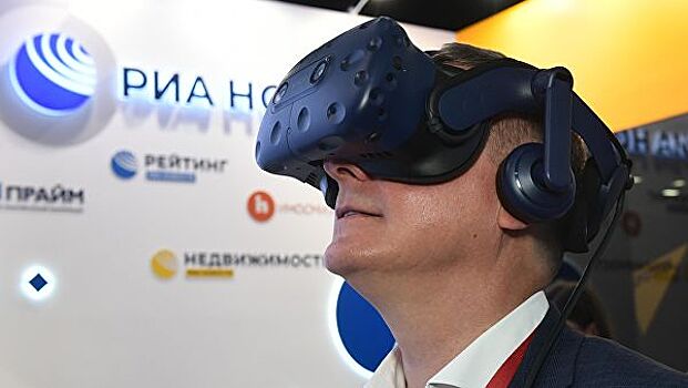 Глава Россвязи оценил VR-проект РИА Новости, посвященный лунной станции