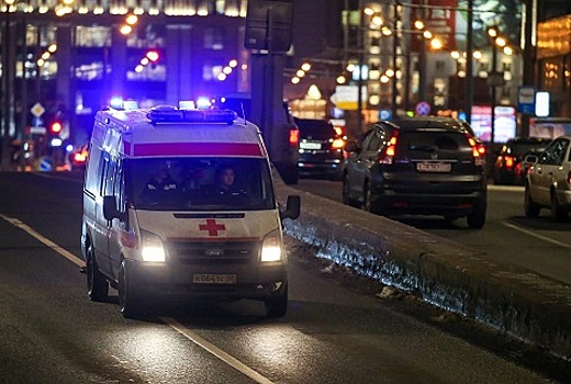 Четыре человека пострадали в ДТП с участием восьми автомобилей на Киевском шоссе в Подмосковье