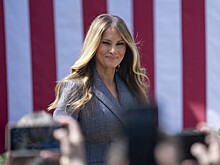 Дерзкая и неудобная: Мелания Трамп переписала правила для первой леди