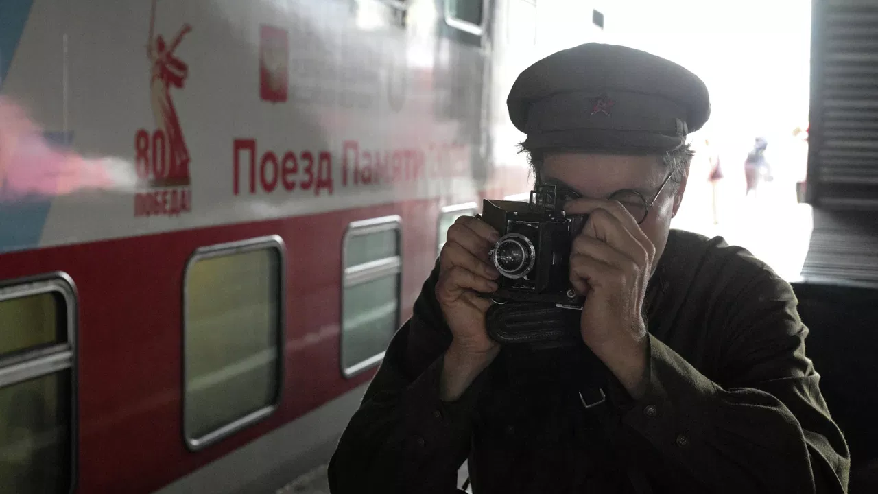 Сенаторы рассказали о вкладе своих предков в победу в войне