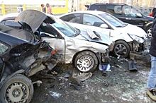 Водитель протаранил 10 машин в Екатеринбурге из-за боли в сердце