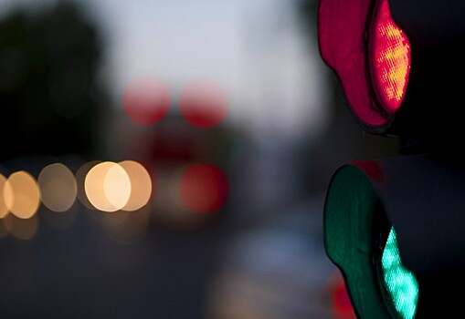 Изменится схема движения на светофоре у Братской могилы