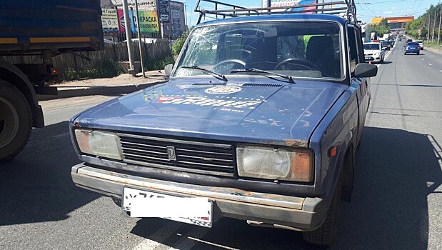 На Ломоносова водитель «четвёрки» сбил на пешеходном переходе 14-летнюю девочку