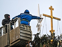 В Москве украсили главную новогоднюю ель страны