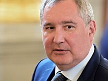 "Малахольные рожицы": Рогозина возмутило общение в соцсетях