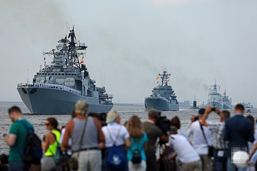 Контр-адмирал заявил о возрождении российского флота