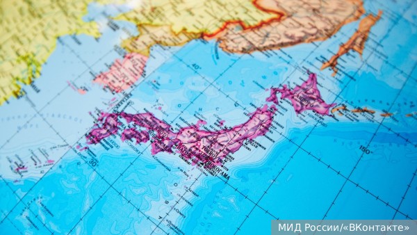 Такаити заявила о намерении Японии заключить мирный договор с Россией